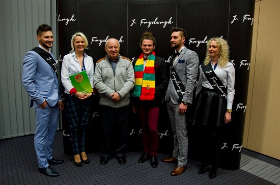 Podpisanie umowy z J.Fryderyk [FOTO, PRZEGLĄD PRASY]